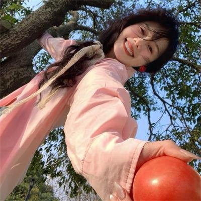 想被拥抱的12个女人